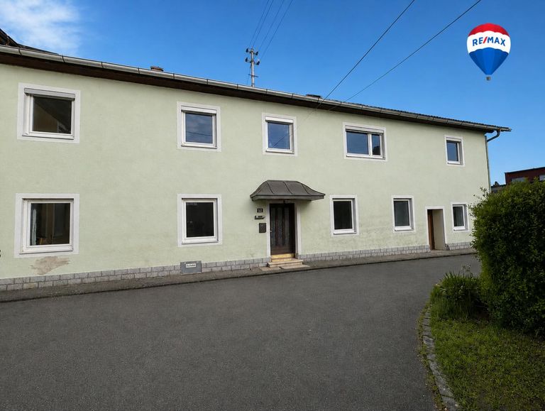 Einfamilienhaus mit großem Garten