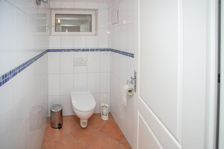 KG-WC