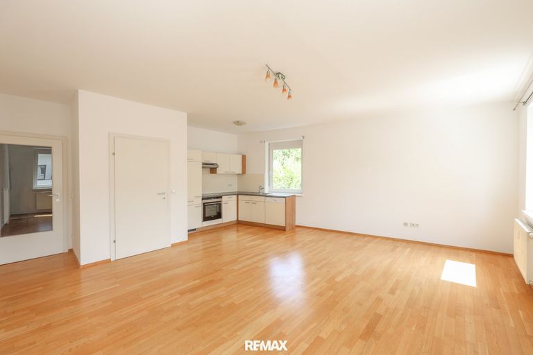 Wohn-Essbereich mit Küche