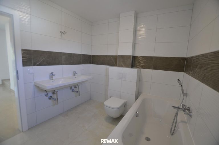 Badezimmer 1. OG
