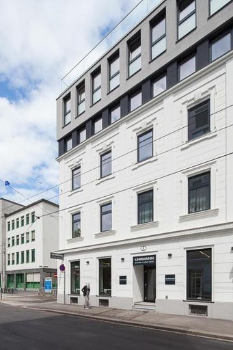 Stadthaus Volksfeststraße 1