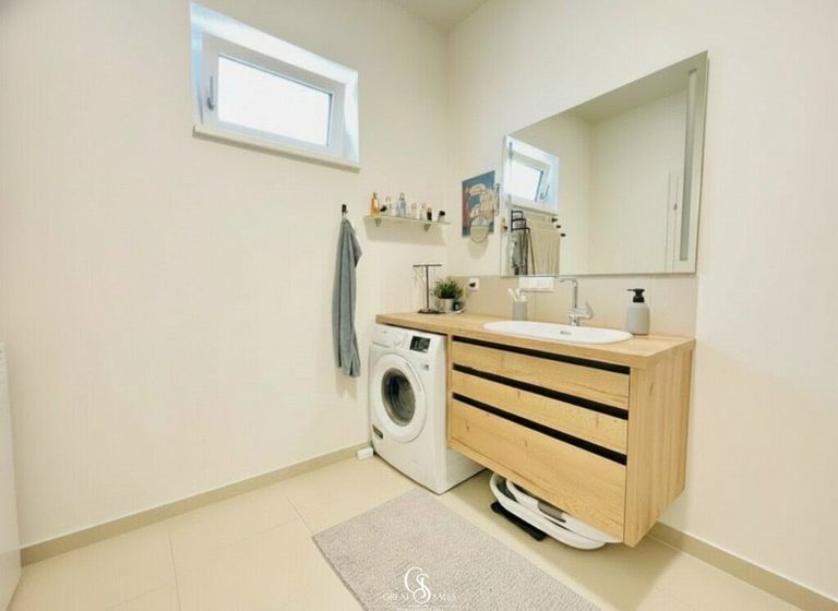 Bad mit WC & Dusche