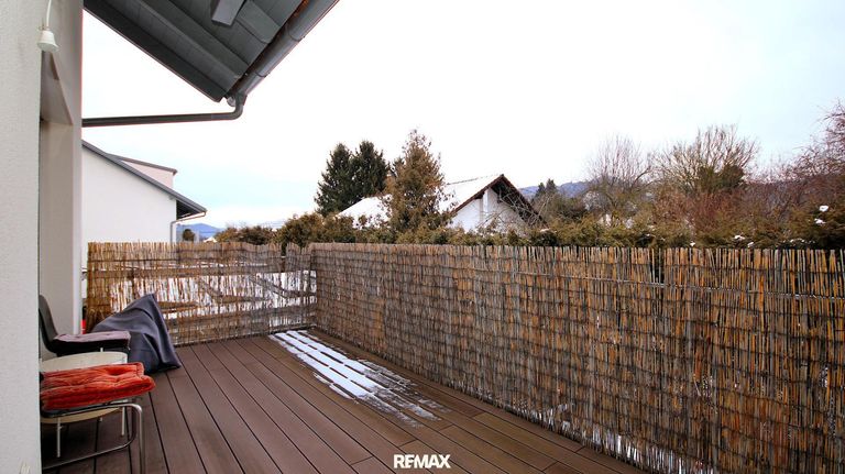 Großer uneinsehbarer Balkon