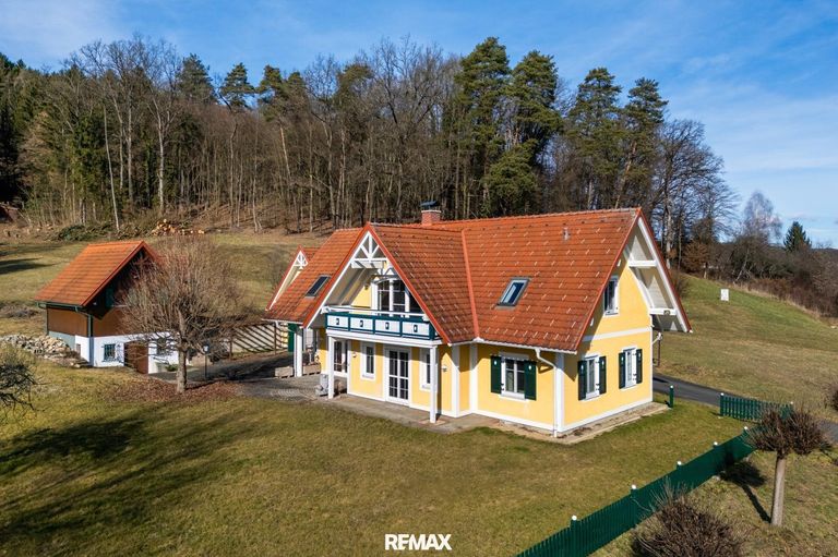 Landhaus mit Winzerhaus