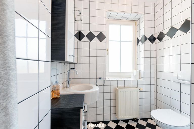 Badezimmer EG