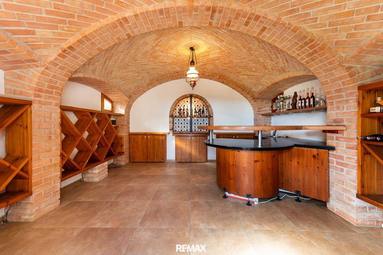 Weinkeller im Winzerhaus