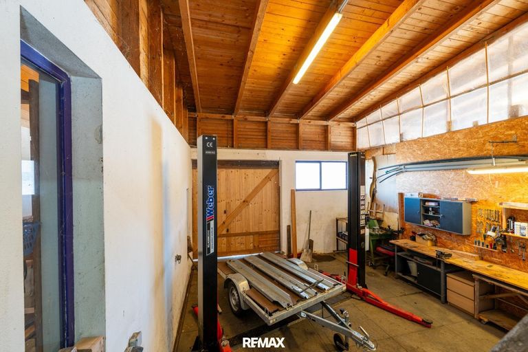 Garage mit Hebebühne