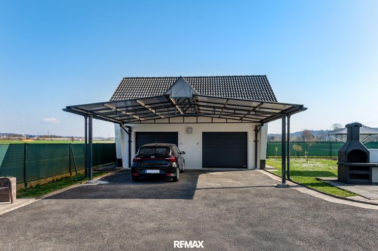 Garage und Flugdach