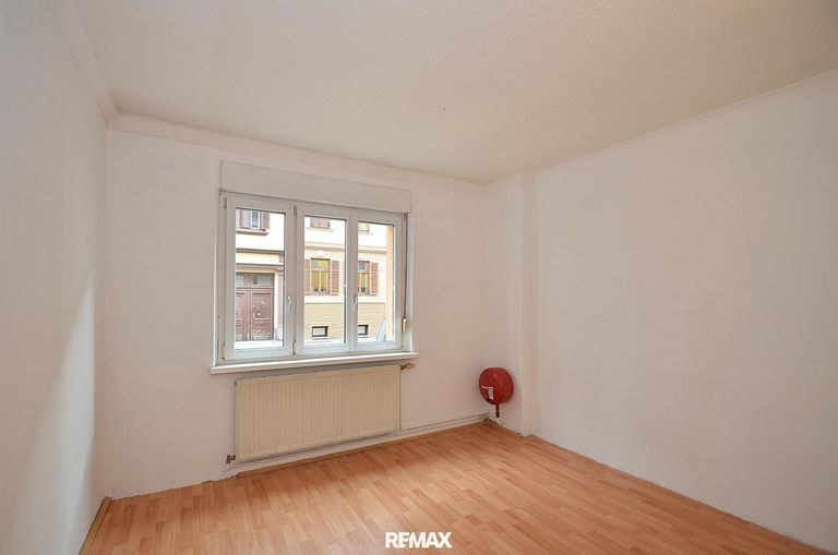 Großzügiges Schlafzimmer