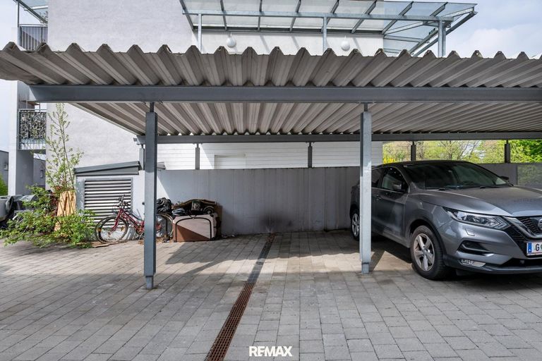 Eigenes Carport