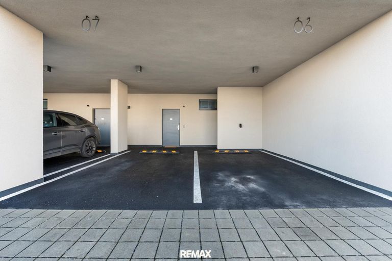 2 Carportplätze mit Ladeeinrichtung