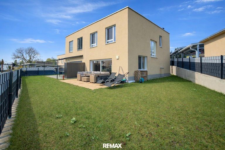 Garten mit Terrasse
