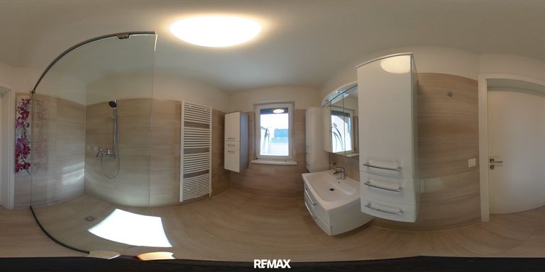 360°