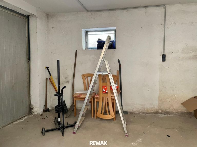 Garage 2