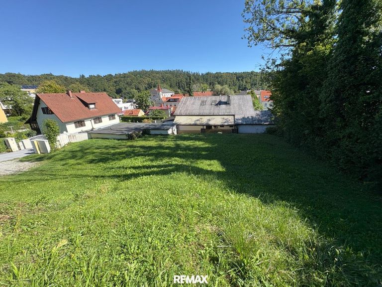 Grundstück