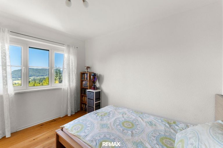 Schlafzimmer Wohnung 2