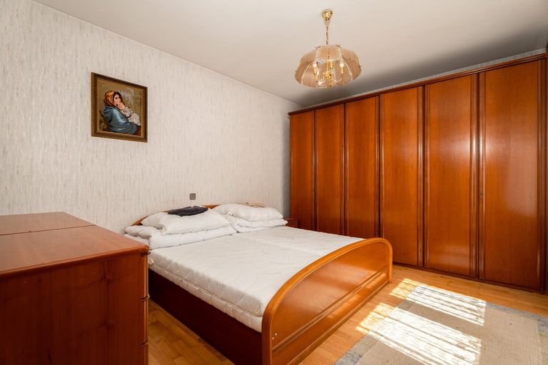 Schlafzimmer Hintertrakt Erdgeschoss