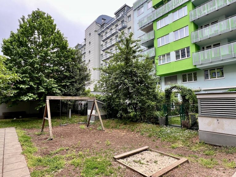 Innenhof Spielplatz