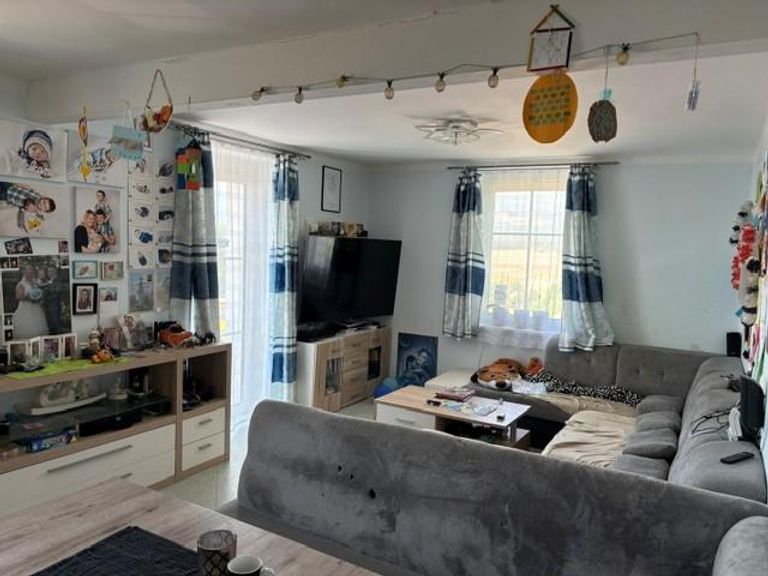 Küche und Wohnzimmer EG