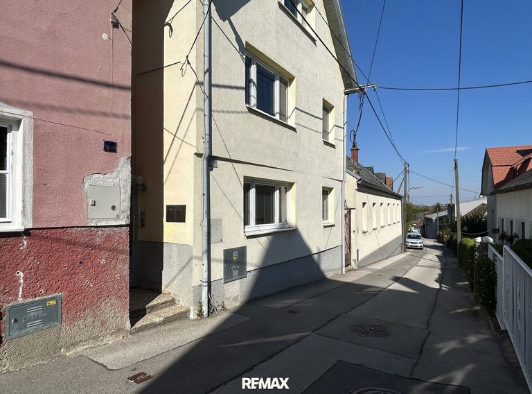 Straßenansicht
