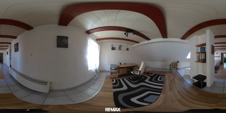 Wohnung 3 Wohnzimmer Arbeitsbereich