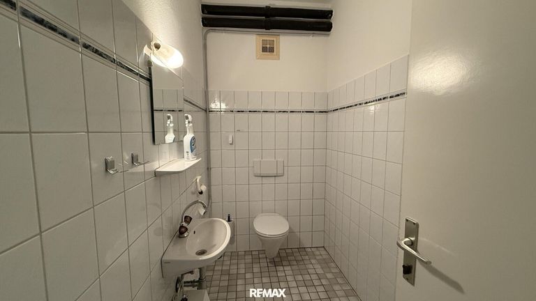 WC EG