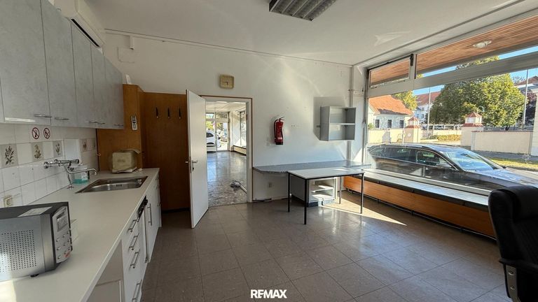 Büro 1