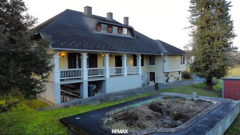 Haus mit Pool