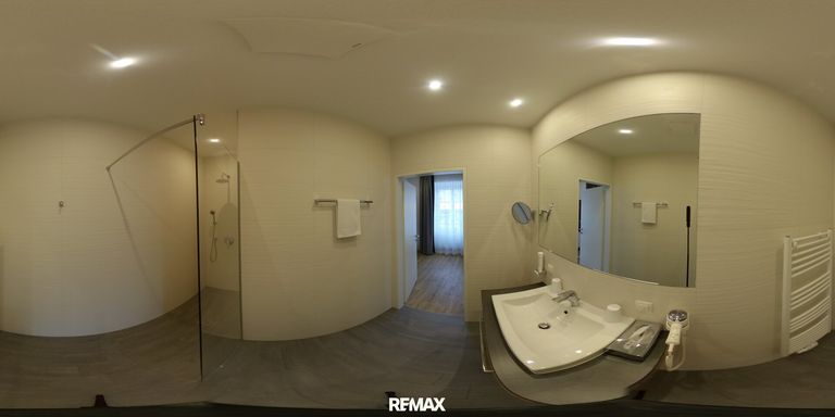 360°