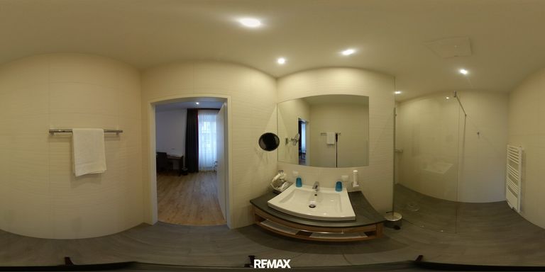 360°