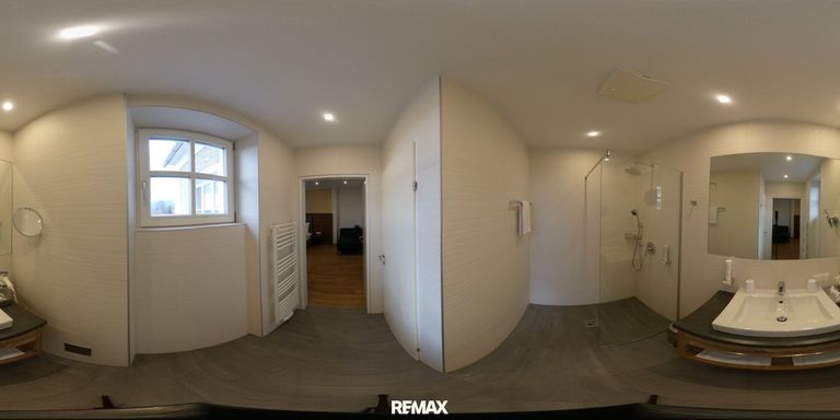 360°