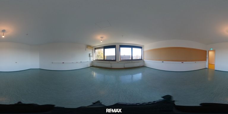 ein Büro im OG