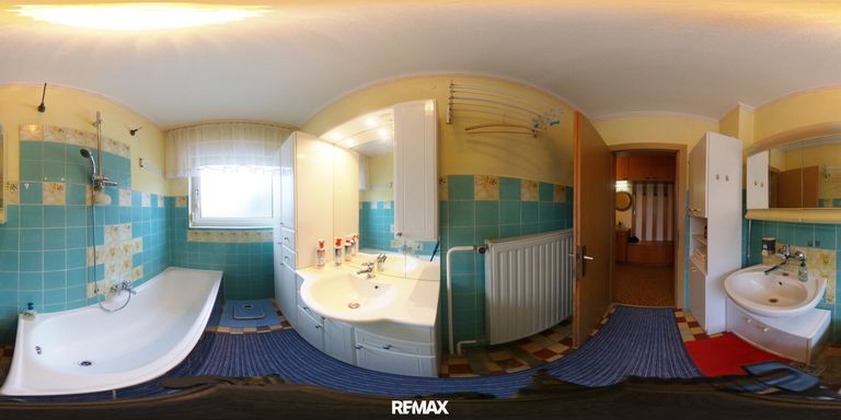 Badezimmer EG