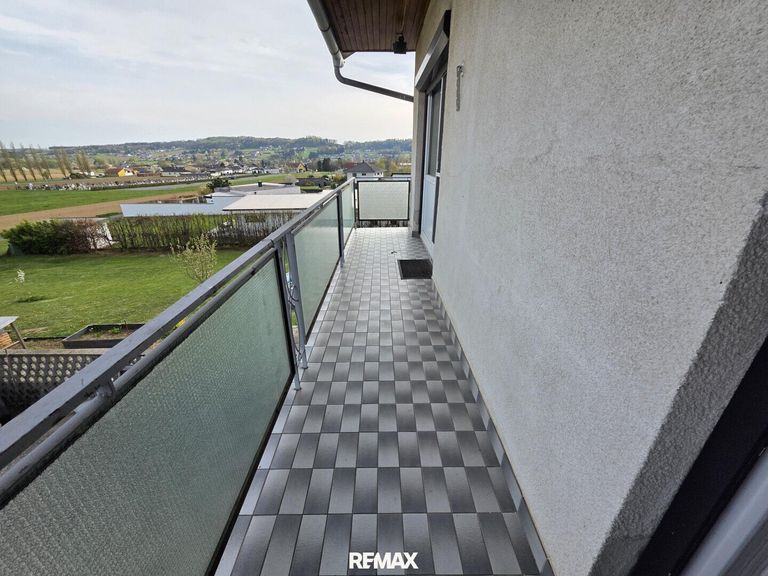Balkon OG