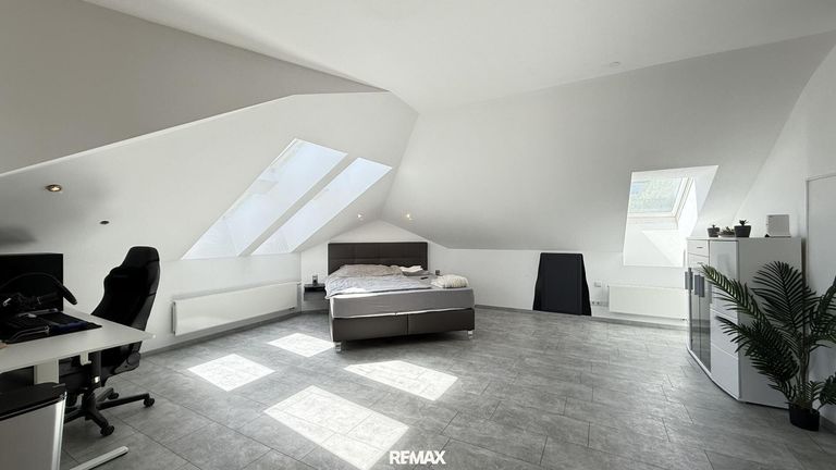 Schlafzimmer DG 