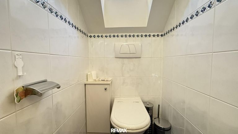 WC Halbstock 