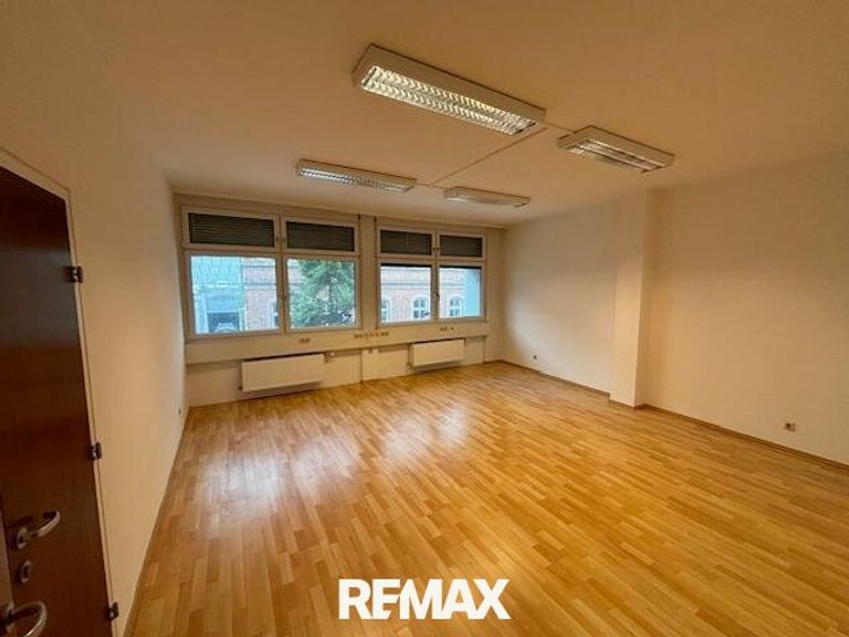 Büro (2)