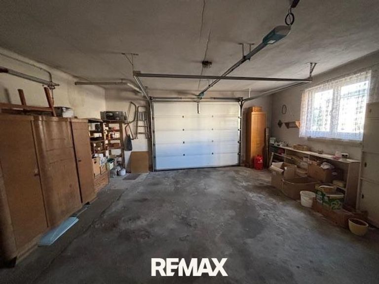 Garage 1