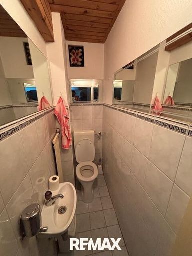 WC EG