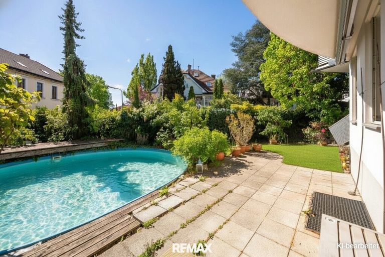 Garten mit Pool renovierter Zustand