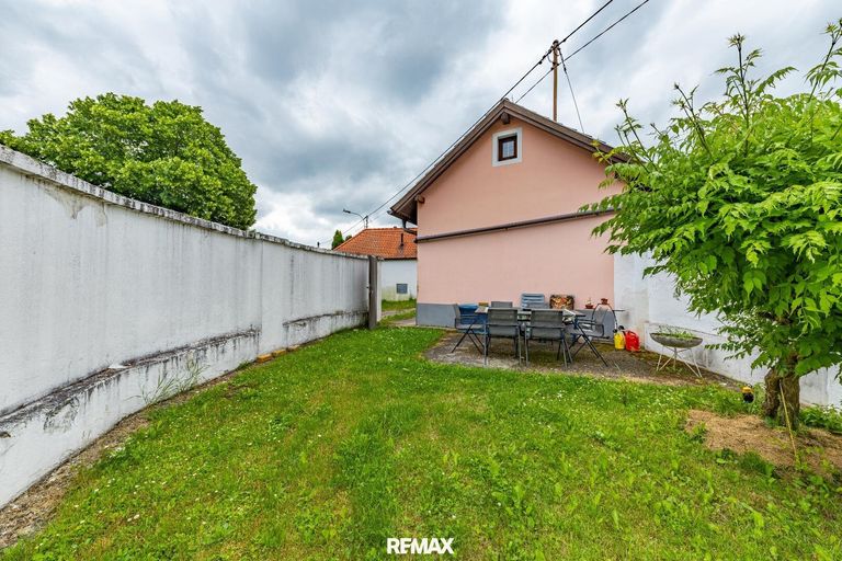 Garten 2062