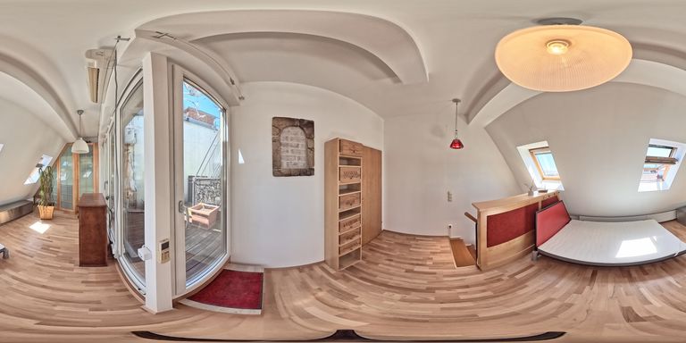 Schlafzimmer_oben_360
