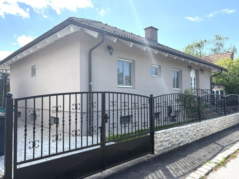 HAUS ANSICHT