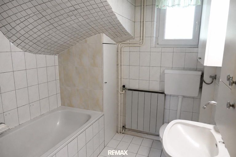 Badezimmer im Erdgeschoss