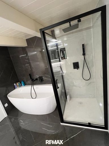 Badezimmer OG