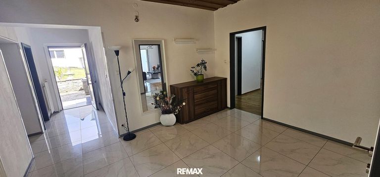 Eingang mit Diele 1. Ansicht 13,1m²