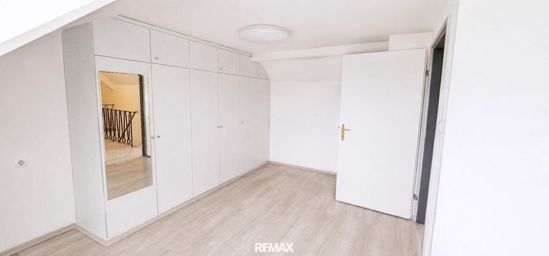 4. SZ im OG  2. Ansicht   (digital geräumt)