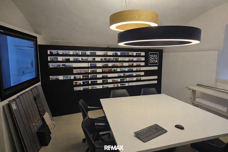 Büro 04