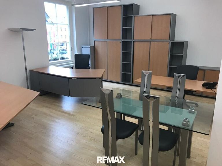 Büro 1