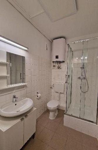 Duschkabine/Infrarotheizung/Boiler